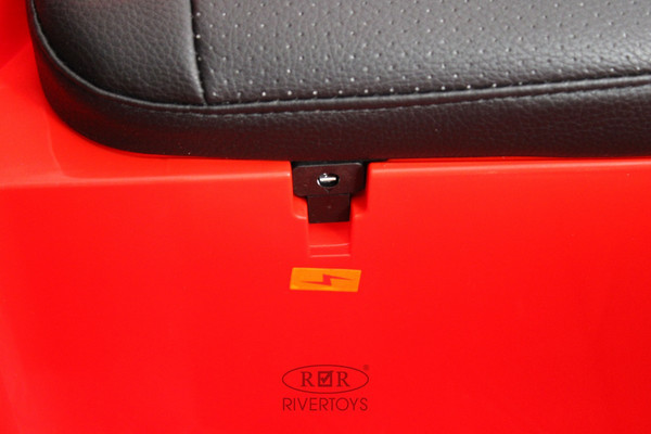 Детский автомобиль RiverToys G555GG