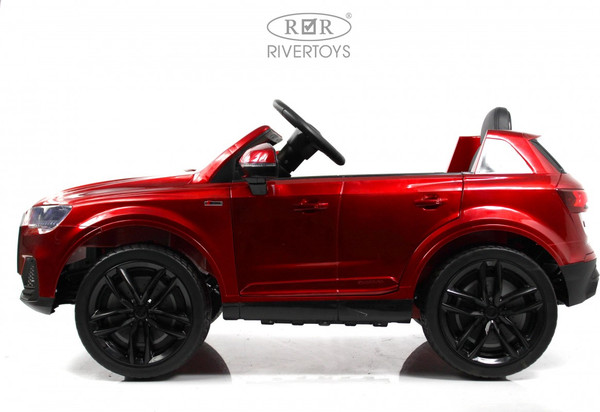 Детский автомобиль RiverToys Audi Q7 / HL678