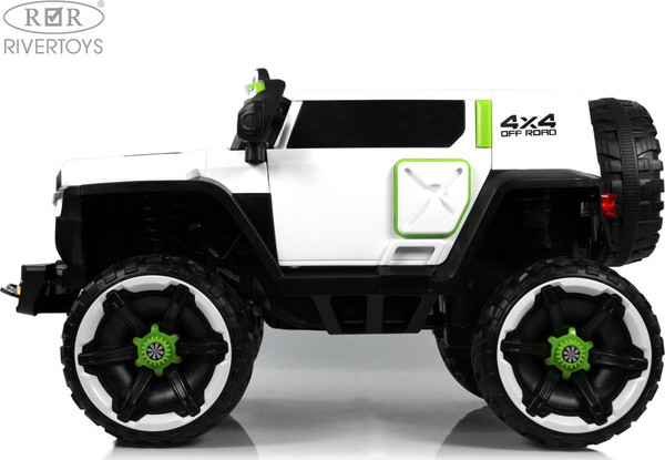 Детский автомобиль RiverToys М222БХ