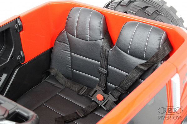 Детский автомобиль RiverToys М222БХ