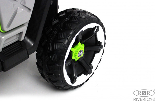 Детский автомобиль RiverToys М222БХ