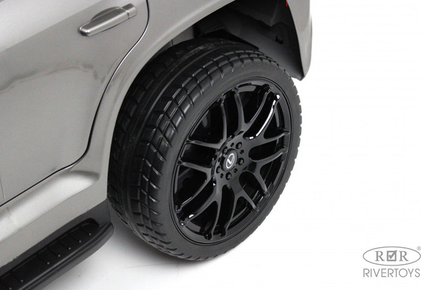 Детский автомобиль RiverToys Lexus 570 / E555EE