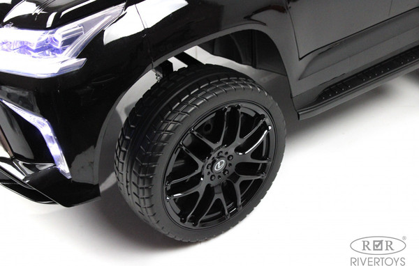 Детский автомобиль RiverToys Lexus 570 / E555EE