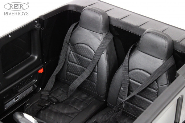 Детский автомобиль RiverToys Mercedes-AMG G63 / S307