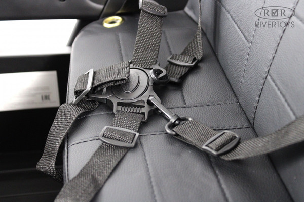 Детский автомобиль RiverToys X888XX