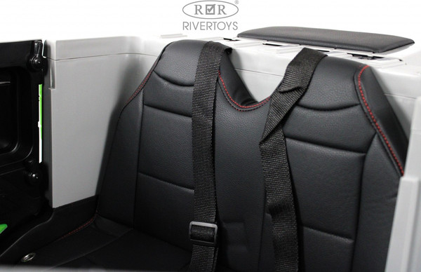 Детский автомобиль RiverToys М003БХ