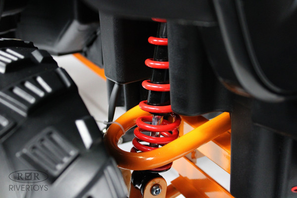 Детский автомобиль RiverToys М003БХ