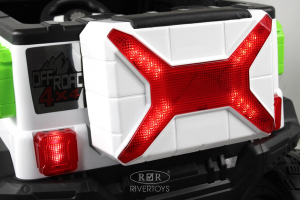 Детский автомобиль RiverToys М003БХ