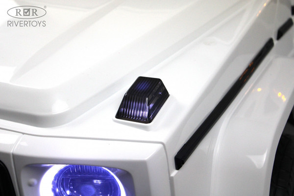 Детский автомобиль RiverToys Mercedes-AMG G63 24V / G111GG