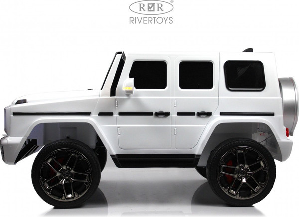 Детский автомобиль RiverToys Mercedes-AMG G63 24V / G111GG