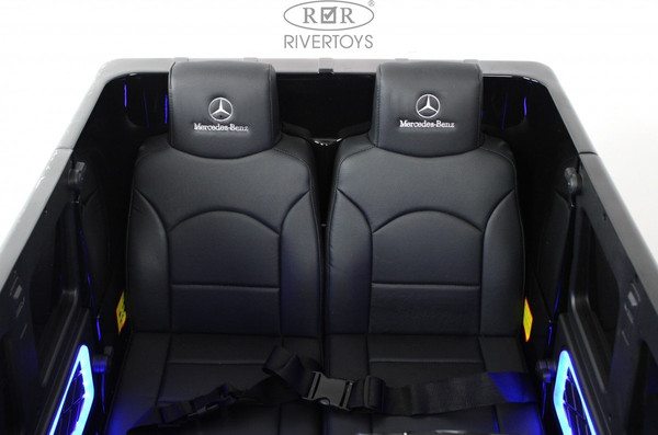 Детский автомобиль RiverToys Mercedes-AMG G63 24V / G111GG