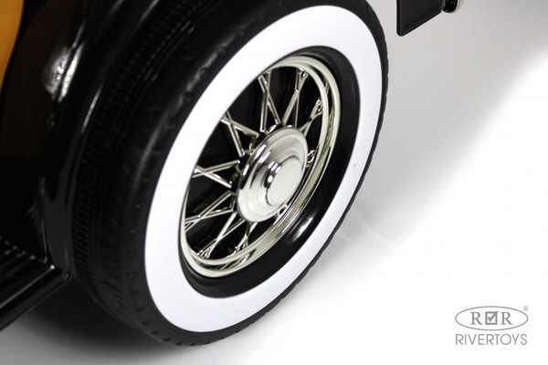 Детский автомобиль RiverToys X005XX