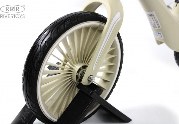 Беговел RiverToys HB-007-12