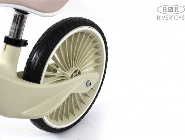 Беговел RiverToys HB-007-12