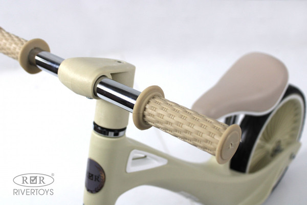 Беговел RiverToys HB-007-12