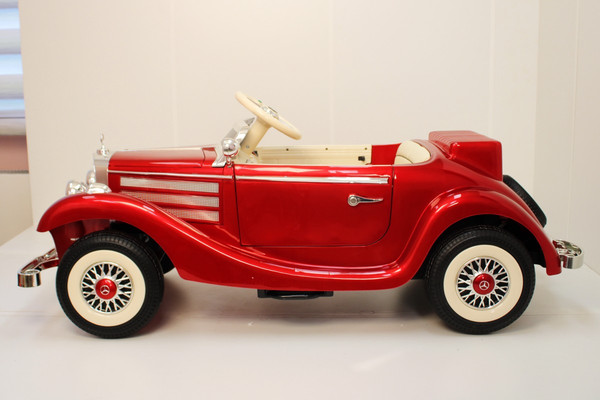 Детский автомобиль RiverToys Mercedes-Benz Typ 540K / M111MM