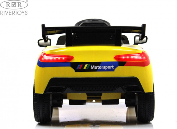 Детский автомобиль RiverToys F444FF