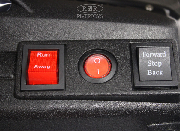 Детский автомобиль RiverToys F444FF