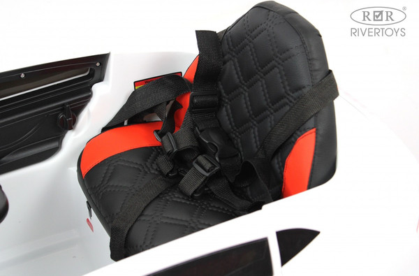 Детский автомобиль RiverToys F333FF