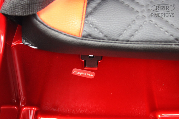 Детский автомобиль RiverToys F333FF