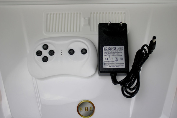 Детский автомобиль RiverToys O004OO Vip