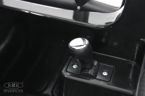 Детский автомобиль RiverToys T222TT 4WD