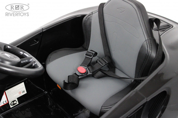 Детский автомобиль RiverToys McLaren Artura P888BP