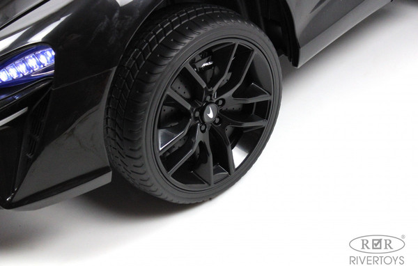 Детский автомобиль RiverToys McLaren Artura P888BP