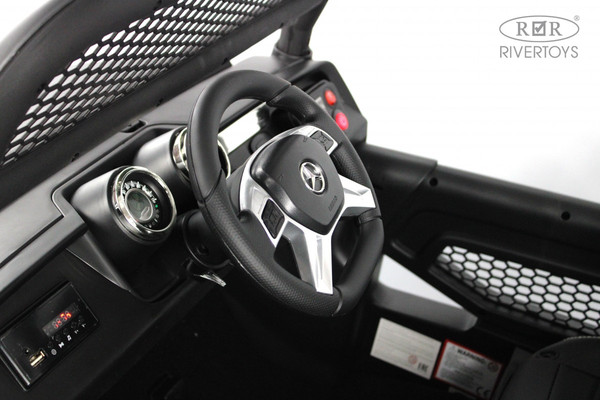 Детский автомобиль RiverToys Mercedes-Benz Unimog Concept P555BP