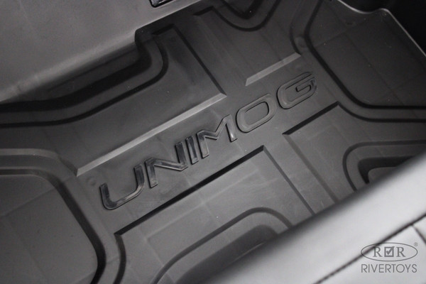 Детский автомобиль RiverToys Mercedes-Benz Unimog Concept P555BP