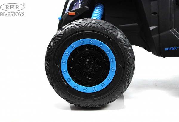 Детский автомобиль RiverToys BRP Can-Am Maverick Y111YY