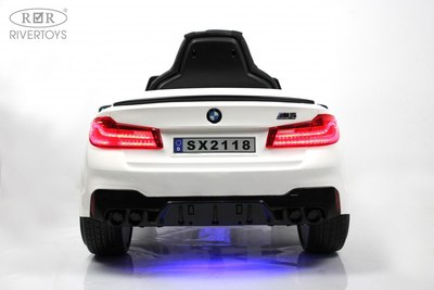 Детский автомобиль RiverToys BMW M5 Competition A555MP