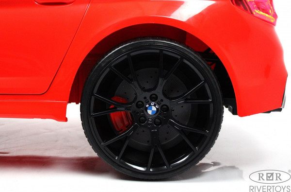 Детский автомобиль RiverToys BMW M5 Competition A555MP