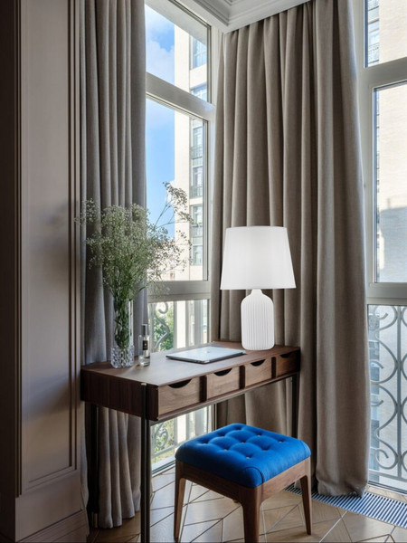 Прикроватная лампа Aitin-Pro ННБ 04-40-172 / YH2202 W