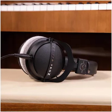Наушники Beyerdynamic DT 770 Pro X Limited Edition