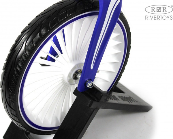 Беговел RiverToys HB-007-12