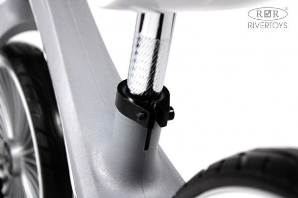 Беговел RiverToys HB-007-14