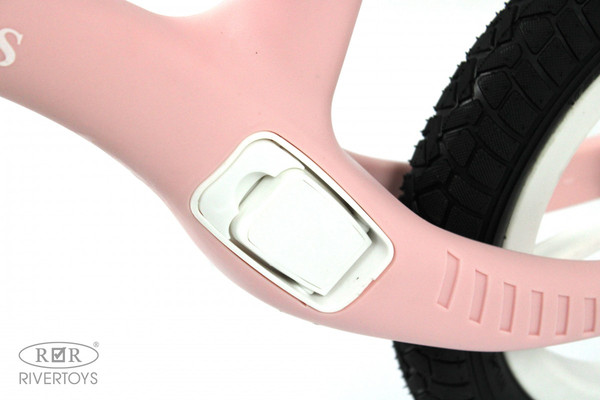 Беговел RiverToys HB-001