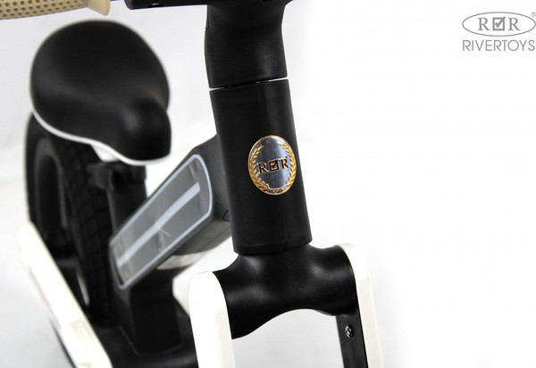 Беговел RiverToys HB-002