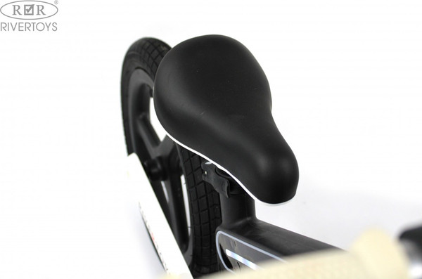 Беговел RiverToys HB-002