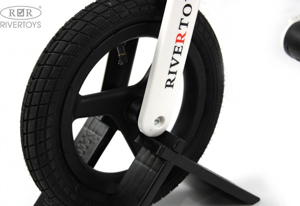 Беговел RiverToys HB-002