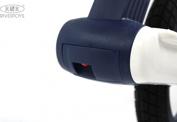 Беговел RiverToys HB-003