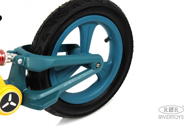 Беговел RiverToys М002БХ