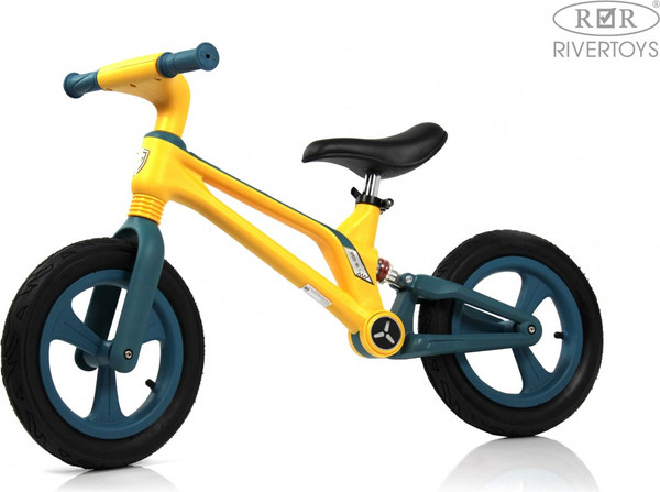 Беговел RiverToys М002БХ