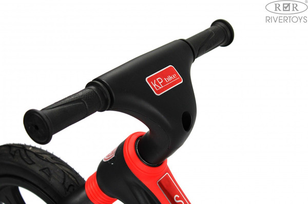 Беговел RiverToys М002БХ