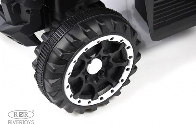 Детский квадроцикл RiverToys K004PX