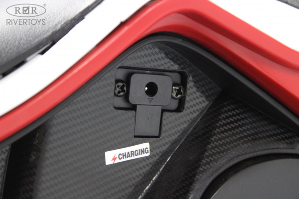 Детский мотоцикл RiverToys G004GG