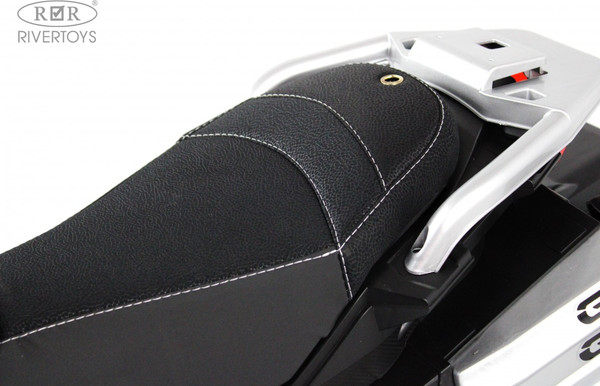 Детский мотоцикл RiverToys М009БХ