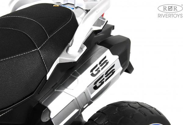 Детский мотоцикл RiverToys М111БХ