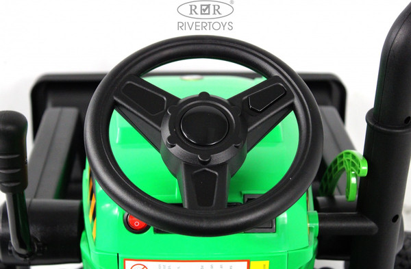 Детский автомобиль RiverToys Трактор-погрузчик / T333TT